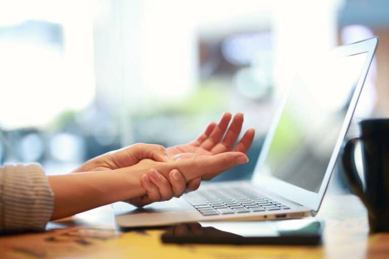 Carpal Tunnel Syndrome at Work - The Bone and Joint Center - Bismark ND