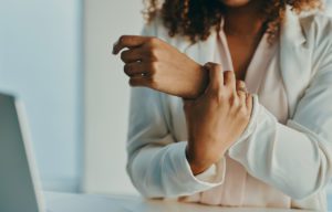 lady patient with sprained wrist
